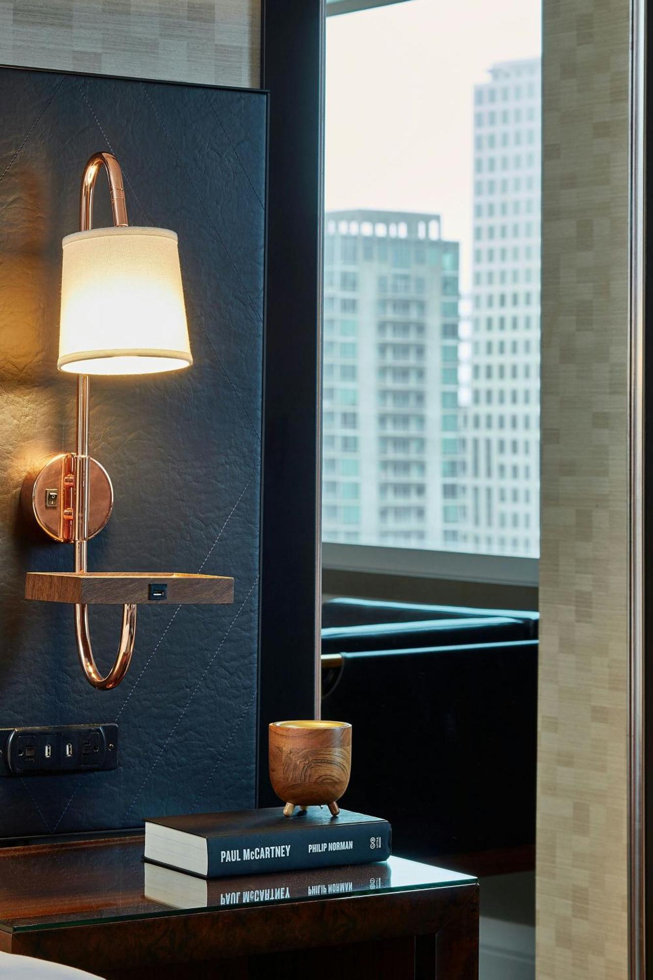 Renaissance Midtown Hotel